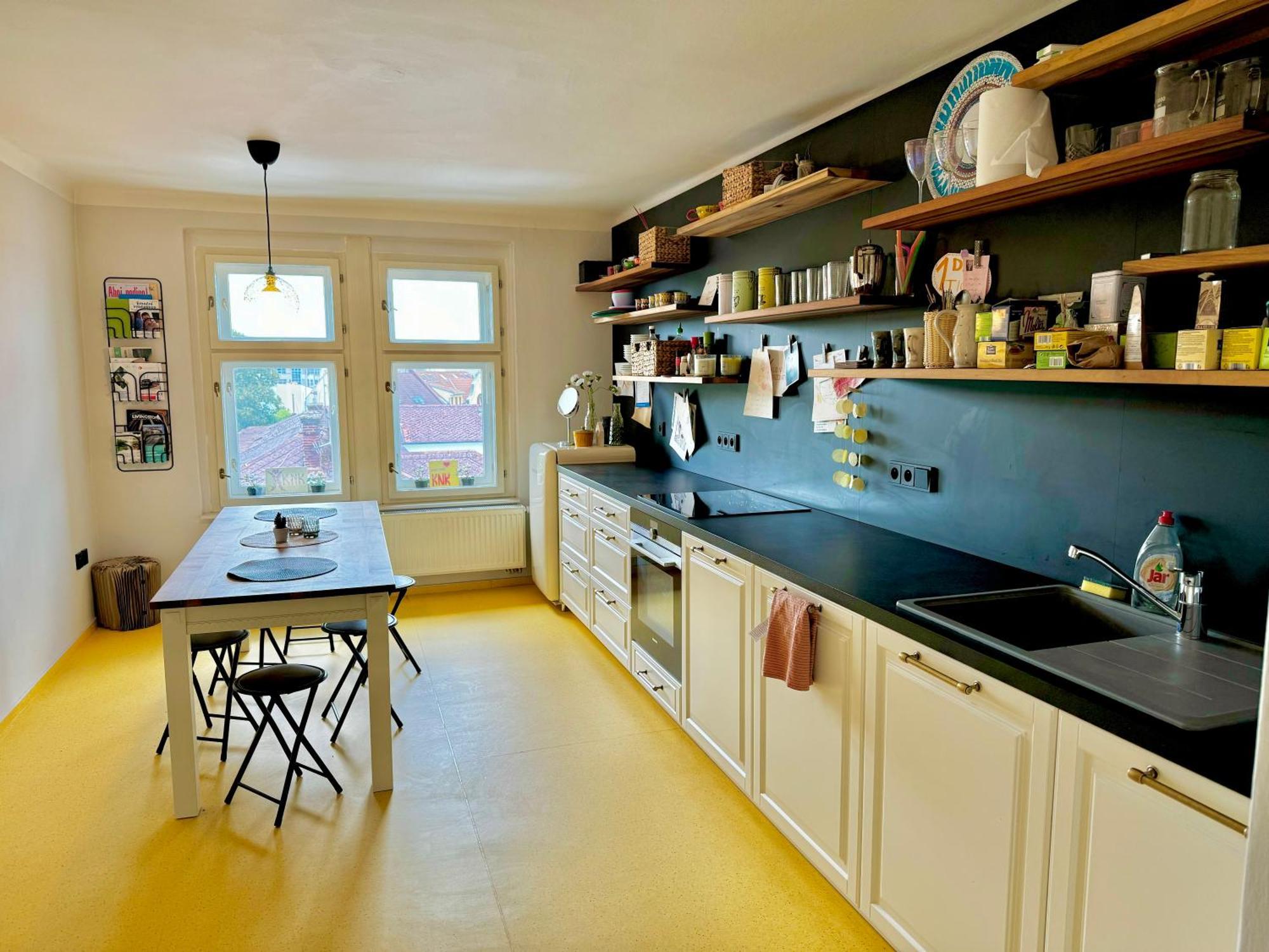 Appartamento Knk Vibrant Central Spacious Hideaway Hradec Králové Esterno foto